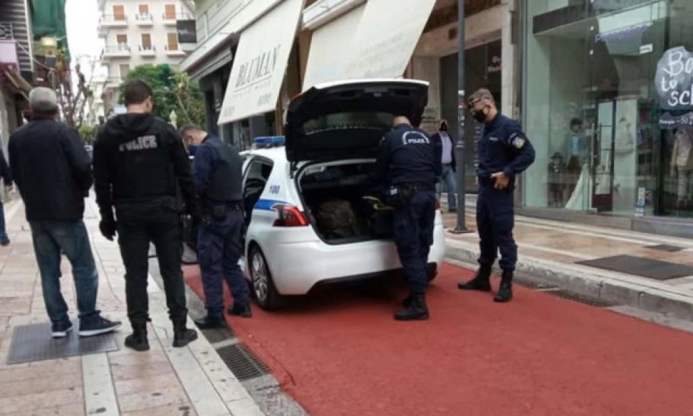 Αγρίνιο: 36χρονο μαχαίρωσε δύο γυναίκες στο κέντρο της πόλης